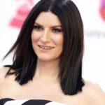 Laura Pausini lancia la moda capelli 2017-2018